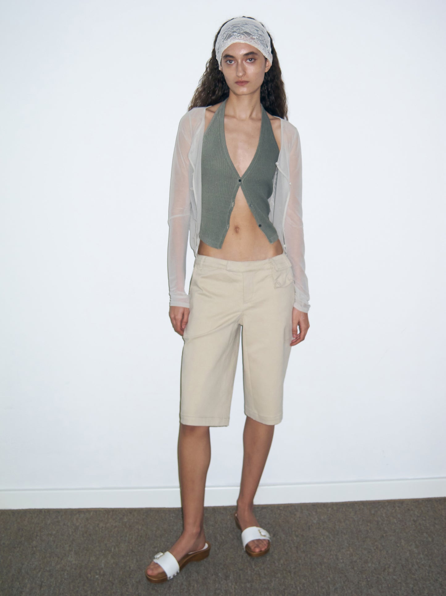 beige